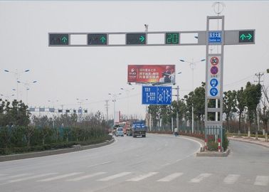 จีน 6M Outdoor Automatic Traffic Light Signals , Road Traffic Signals And Signs ผู้ผลิต