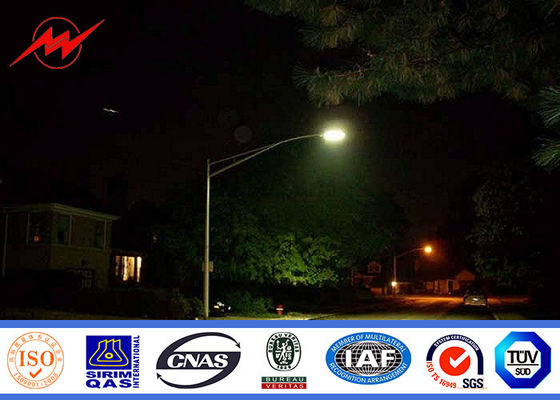 แขนจับคู่ขนาด 12 เมตรใช้เหล็กชุบสังกะสีร้อนสำหรับไฟถนน