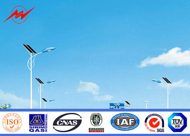 6m 8m 10m 12m เสาไฟถนนพลังงานแสงอาทิตย์เหล็กจุ่มร้อนชุบสังกะสี