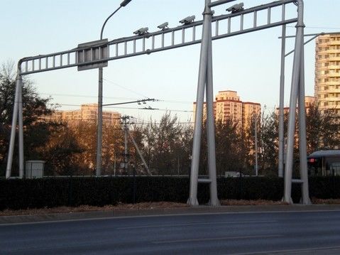 เหล็กไฟ IP65 ขนาด 6 ม., เสาไฟถนนสังกะสี