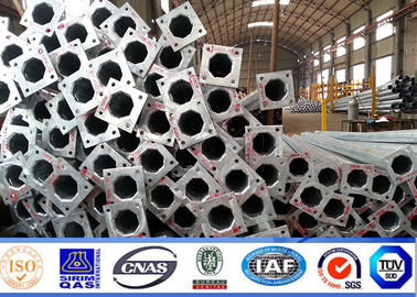 สายไฟเหล็กขนาด 6m 7m 8m สําหรับไฟฟ้าถนนประเภท Flange แบบที่มีความทนทานต่อลมสูง