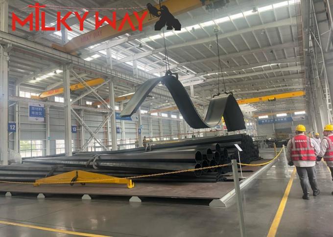 เงินสีขาว Steel Power Pole Specifications สําหรับมาตรฐานการปั่น CWB และ AWS D 1.1 0